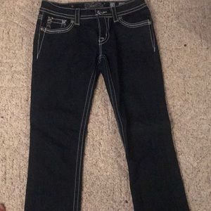 Selling these jeans worn a few times